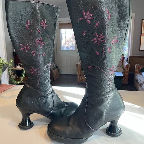 John Fluevog | Shoes | John Fluevog Black Leather Wpurple  display picture 2